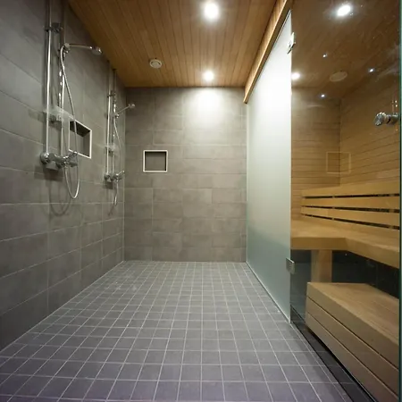 Santa's Winter Caravan-kabe Royal Campingplatz Rovaniemi