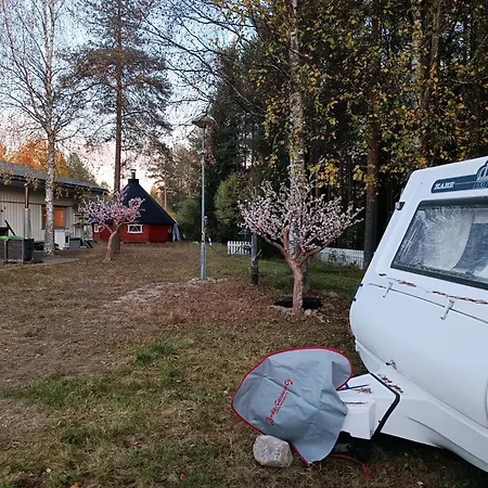 Campsite Santa's Winter Caravan-kabe Royal *